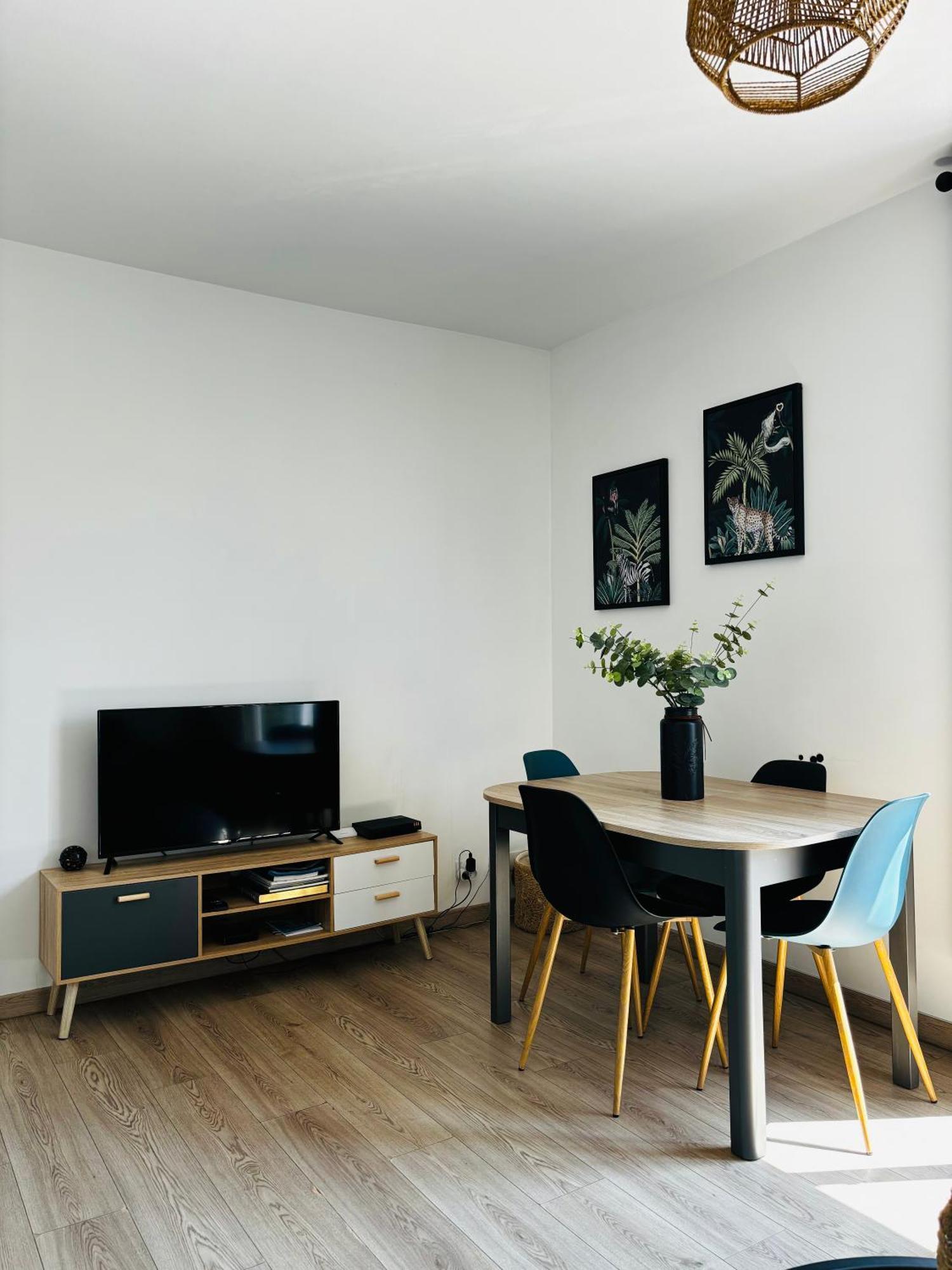 15 Mn De Paris, Perle Rare Avec Vue - 2 Chambres Groslay Luaran gambar